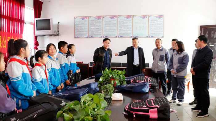 南街小學(xué)-政府指導(dǎo).jpg